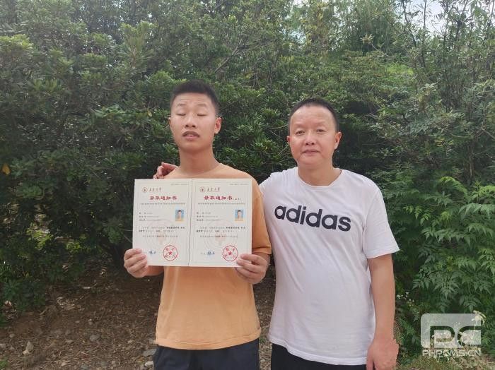盲人少年“追光”圆梦长春大学